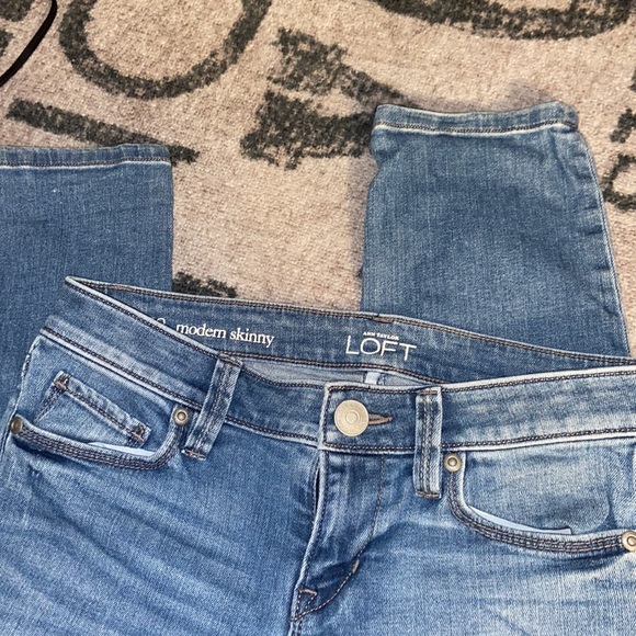 Ann Taylor loft modern skinny jeans 24 - Picture 3 of 4